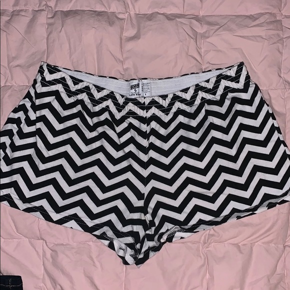Soffe Chevron Shorts - Picture 2 of 4